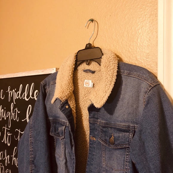 | fur lined denim jacket | - Picture 3 of 3
